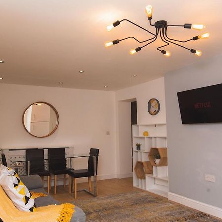 Cityhost - Leeds Apartments Beeston Hill Buitenkant foto